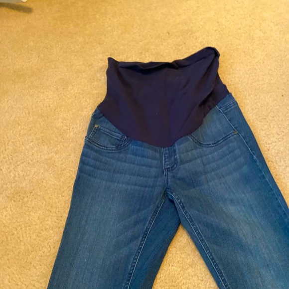 Boutique Distressed Maternity Jeans - Picture 8 of 12